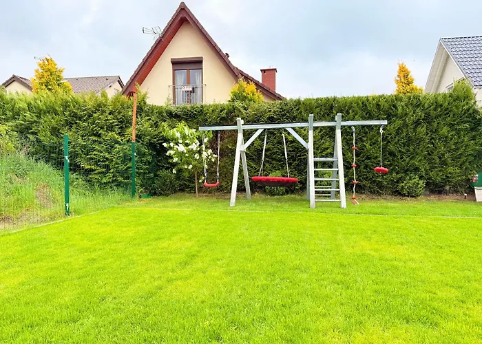 Pure Baltic Trzesacz- Kapitanskie 400 M Ferienhaus *